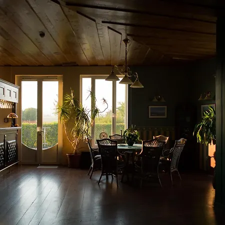 Chateau Bernhart Homestay szállás *